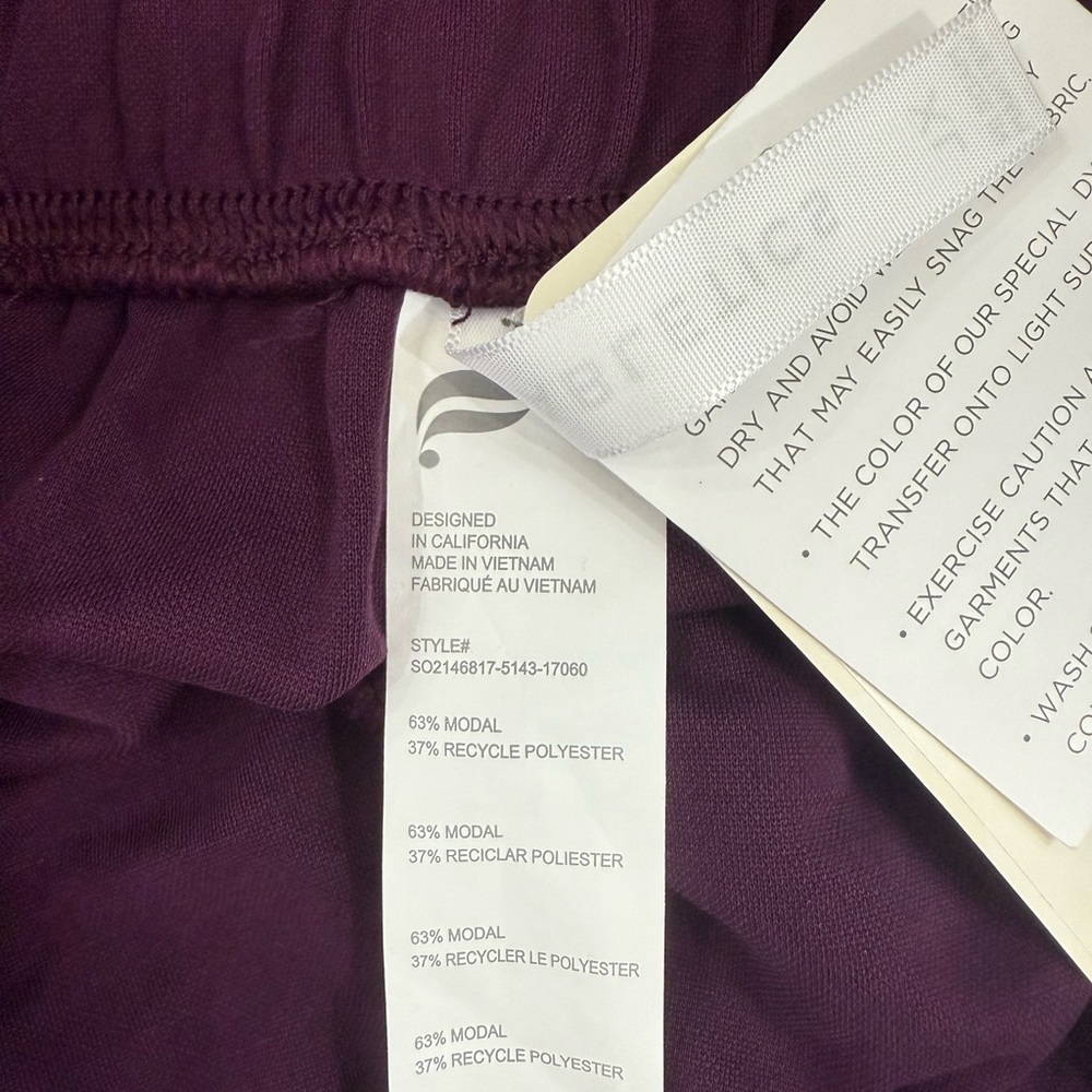 Fabletics Abby Short - Picture 4 of 4